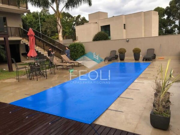Capa de proteção em poliéster tramado com dupla camada de PVC para piscina - sob medida - Feoli Capas