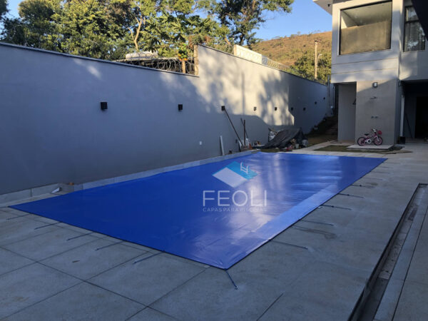 Capa de proteção em poliéster tramado com dupla camada de PVC para piscina - sob medida - Feoli Capas - Image 7