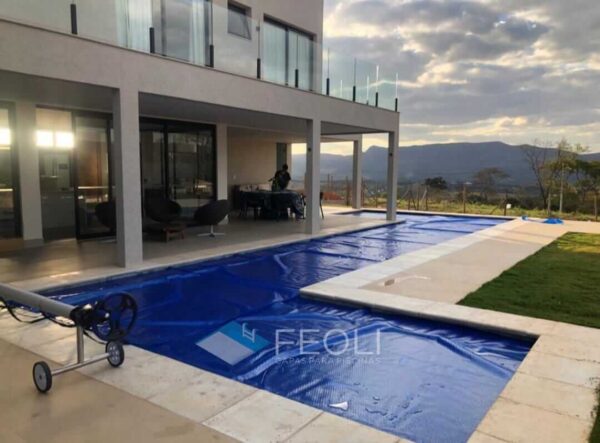 Capa térmica bolha para piscina – 300 micras - sob medida - Feoli Capas